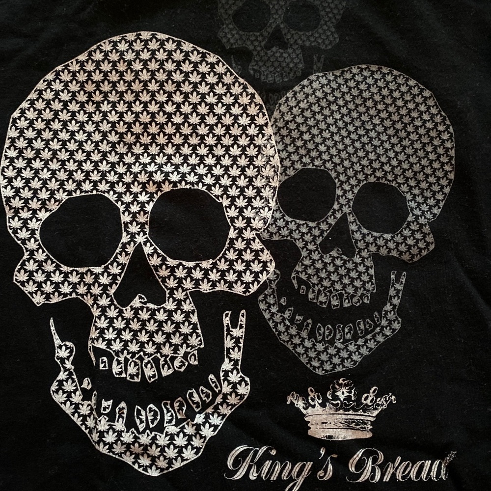 vintage tshirt skulls hemp leaf print